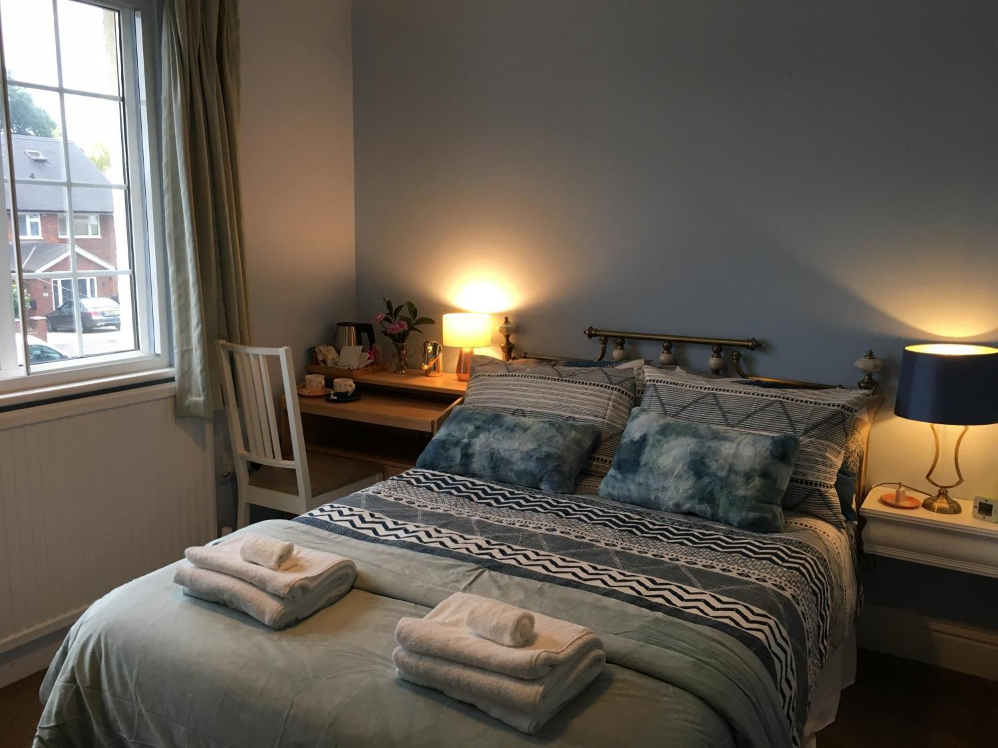 Leafy Suburban Bed And Breakfast Northwood  Εξωτερικό φωτογραφία