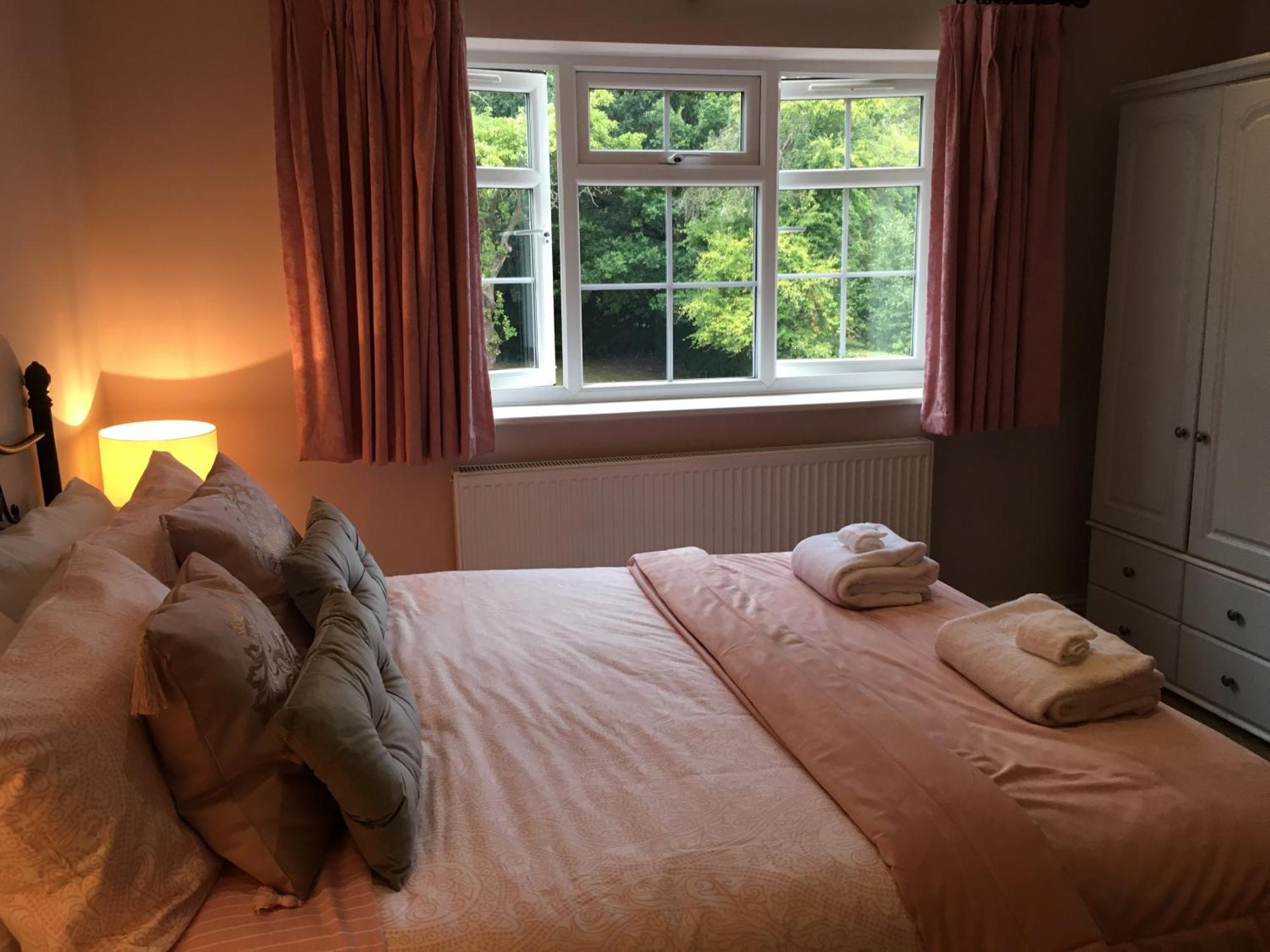 Leafy Suburban Bed And Breakfast Northwood  Εξωτερικό φωτογραφία